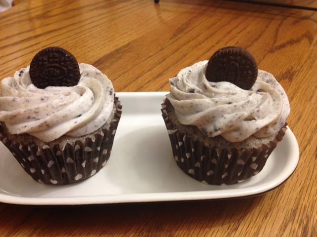 photo of cookies and cream cupcakes from cocos confections